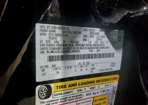 2025 Lincoln Navigator L Reserve z USA, uszkodzony, nr VIN 5LMJJ3LG9SEL08553